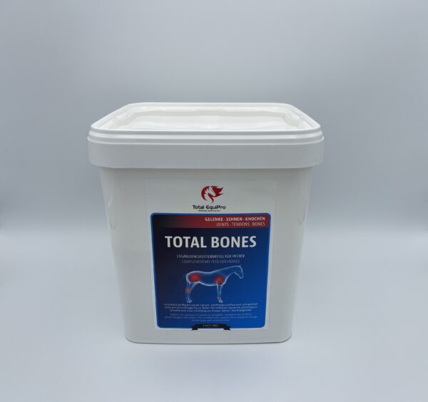 TOTAL Bones im 3 kg Eimer – Ergänzungsfuttermittel zur Unterstützung des Calcium- und Phosphatstoffwechsels sowie der Bildung von Knorpel, Sehnen- und Bindegewebe